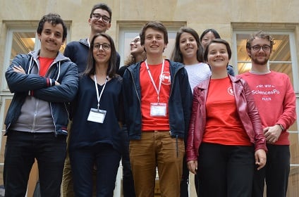 Helping hands at the SIOE conference.